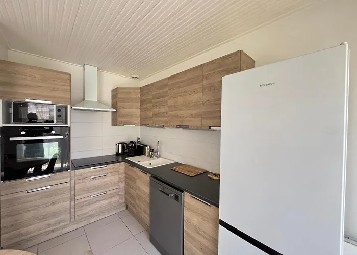 Maison Aux Sables-d'olonne Avec Jardin, 4 Couchages - Fr-1-197-627 *