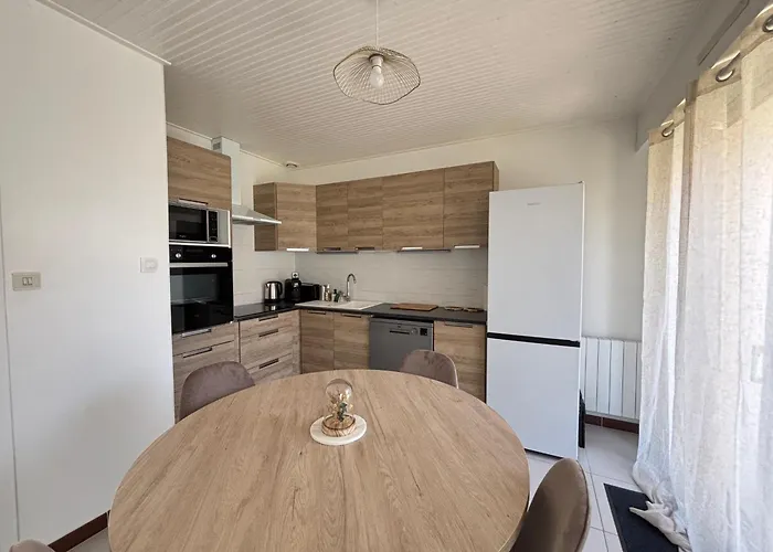 Hébergement de vacances Maison Aux Sables-d'olonne Avec Jardin, 4 Couchages - Fr-1-197-627