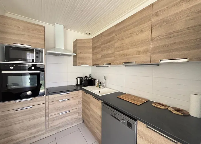 Maison Aux Sables-d'olonne Avec Jardin, 4 Couchages - Fr-1-197-627 Hébergement de vacances *